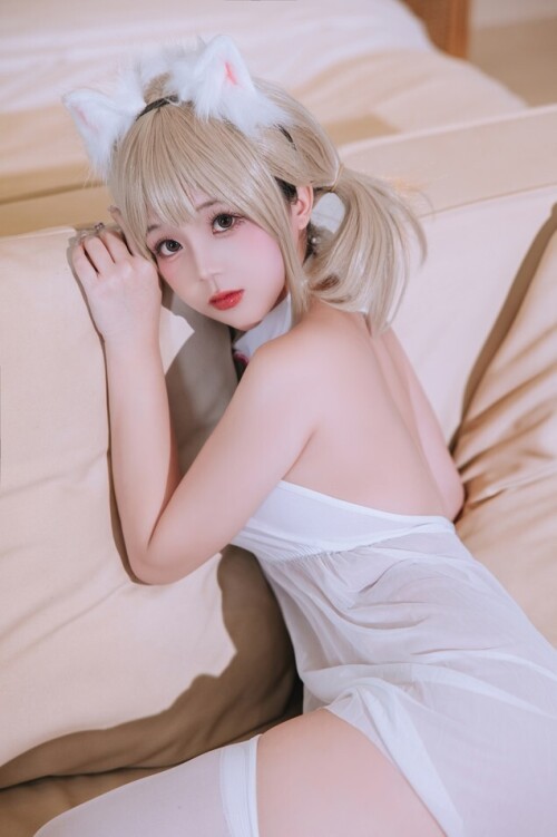 日奈娇 (樱井小莜) - 波斯猫 预览展示图 6