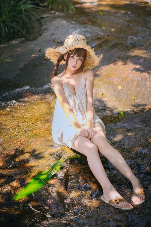 日奈娇 (樱井小莜) - 山野间 预览展示图 1