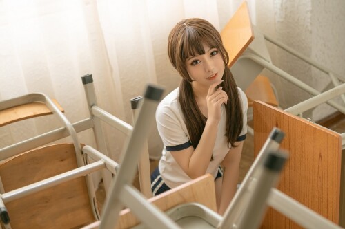 桃良阿宅 - 体操服 预览展示图 2