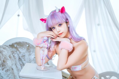 蜜汁猫裘 – 碧蓝航线 普利茅斯 奶牛装ver. [74P1V-0.99GB]