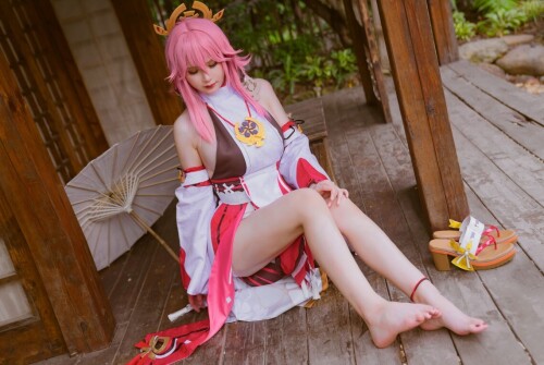 前羽rr – 八重神子Cosplay集 [36P-38.8MB]