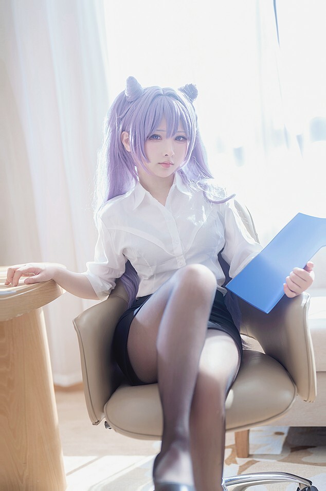 樱梨梨Eriri – 刻晴秘书 [23P-166MB]