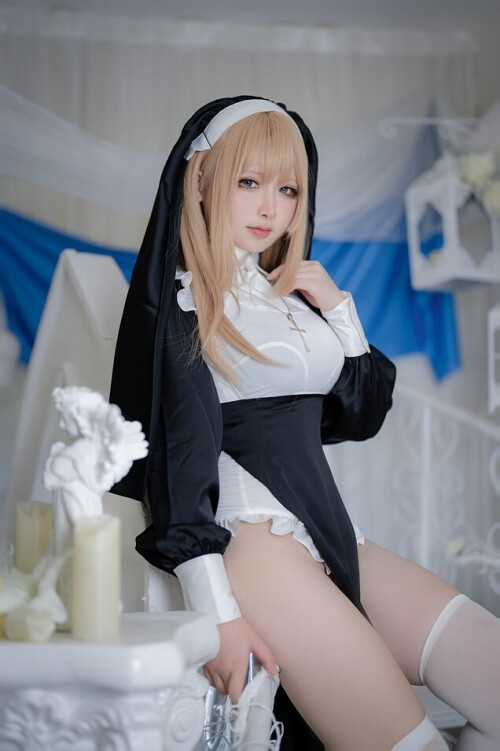 樱梨梨Eriri - 修女 预览展示图 3