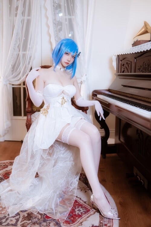 二佐Nisa - 恰巴耶夫礼服 预览展示图 4