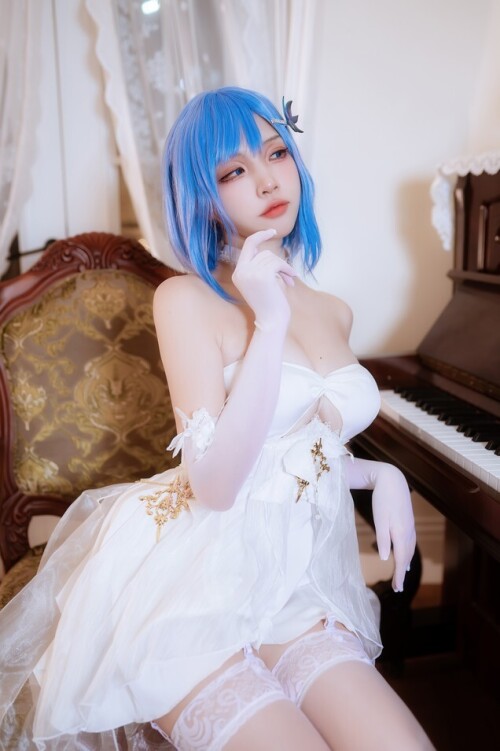 二佐Nisa - 恰巴耶夫礼服 预览展示图 6