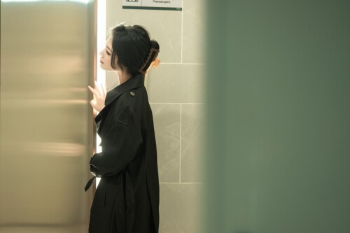 桃良阿宅 – 停车场 [56P-419MB]