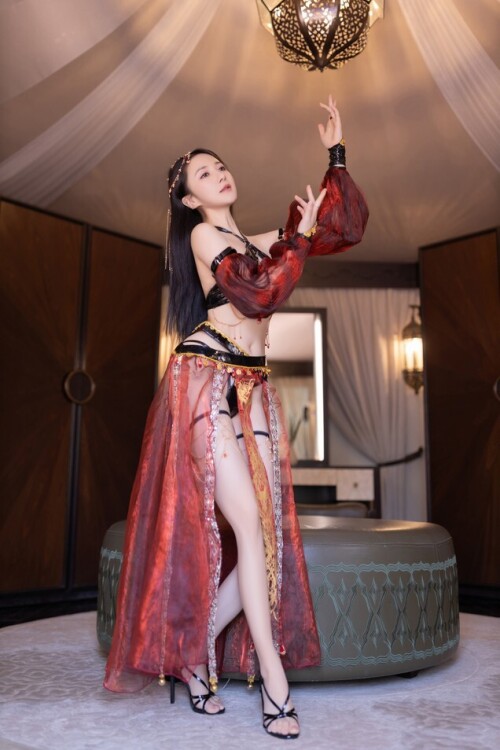 鱼子酱Fish - 舞娘 预览展示图 3