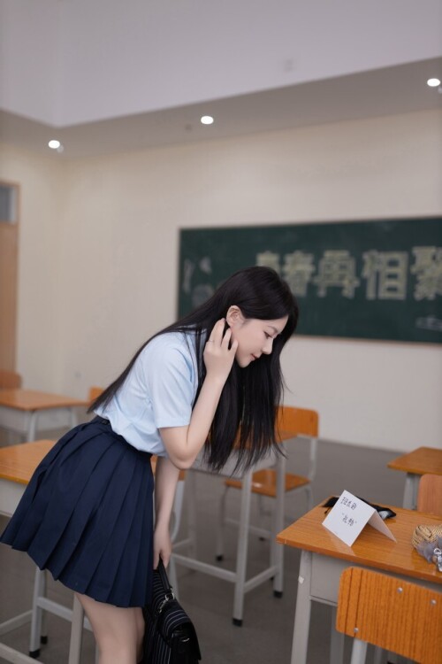 鱼子酱Fish - 班长的礼物 预览展示图 3