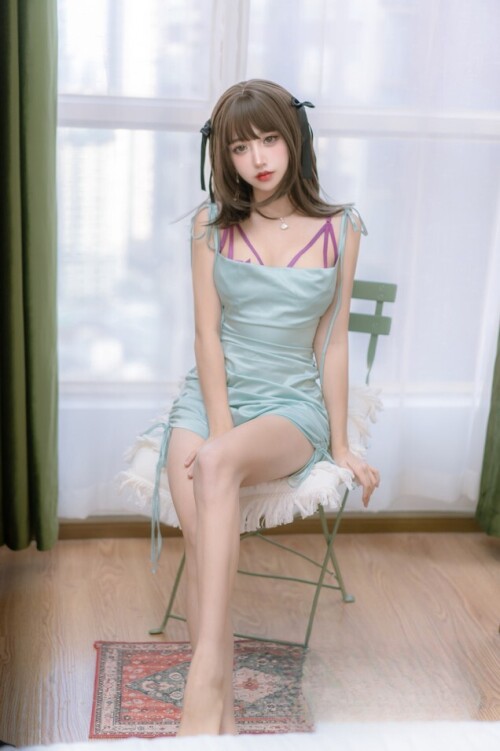 过期米线线喵 - 邻居家的妹妹 预览展示图 2