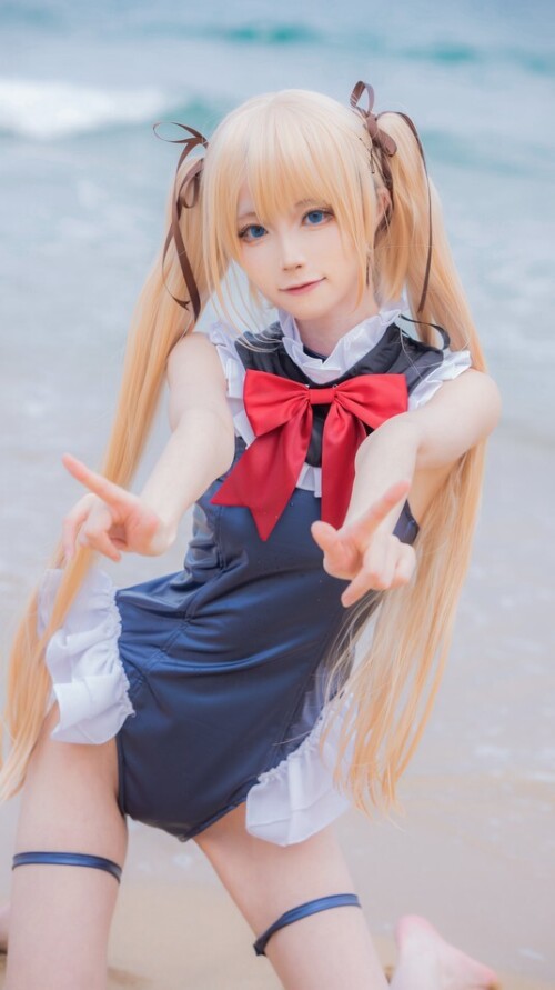 坂坂白 – 玛丽萝丝泳装 [9P-33.2MB]