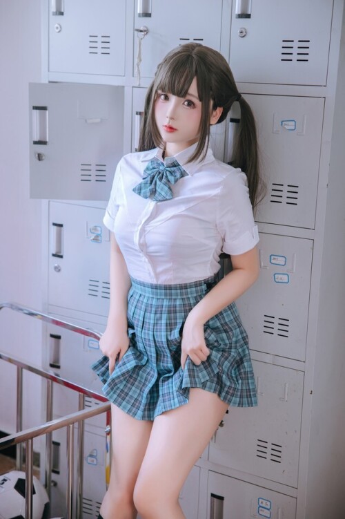 日奈娇 (樱井小莜) - 更衣室 预览展示图 4
