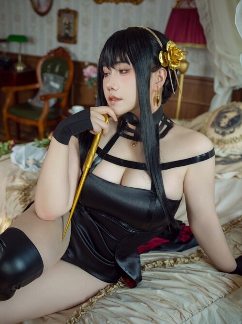 麻花酱 – 间谍过家家 约尔 [45P3V-730MB]
