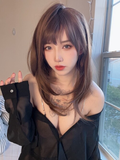 狐洛洛子 - 居家女友 预览展示图 2