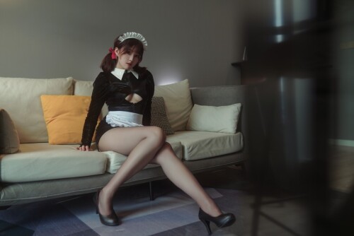 Natsuko夏夏子 - 漆黑女仆 预览展示图 2