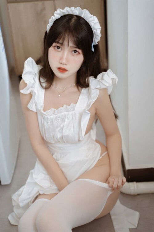 不呆猫 - 厨房小女仆 预览展示图 4