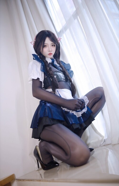 疯猫ss - 七了个三 女仆特工 预览展示图 4