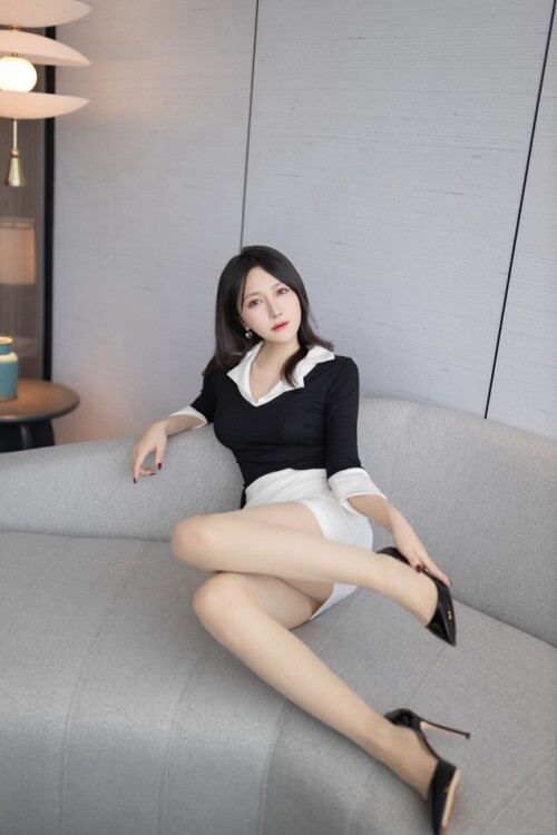 鱼子酱Fish - 白领 预览展示图 1