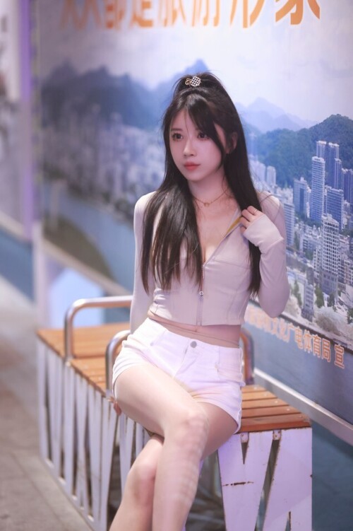 小女巫露娜 - 芳踪 预览展示图 5