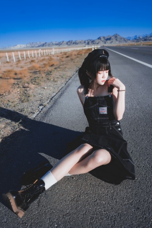 桜桃喵 - 路遥遥 预览展示图 5