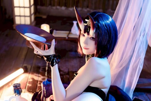 Quan冉有点饿(拖拉大王_) – FGO 酒吞童子 [62P-185MB]