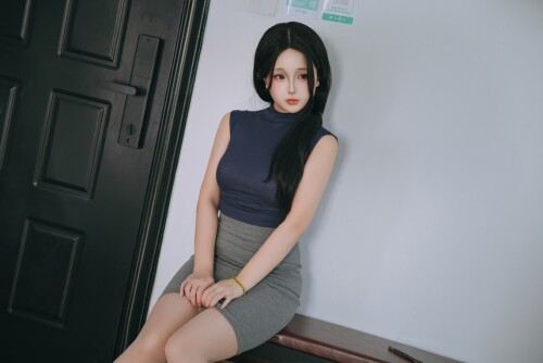 日奈娇 (樱井小莜) - 嫂子 预览展示图 2
