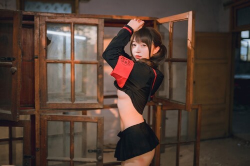 花铃 – 废墟jk妹妹+南半球jk [126P-1.10GB]