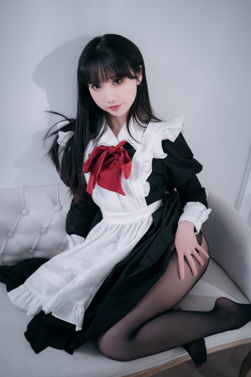 面饼仙儿 - 红高跟女仆 预览展示图 4