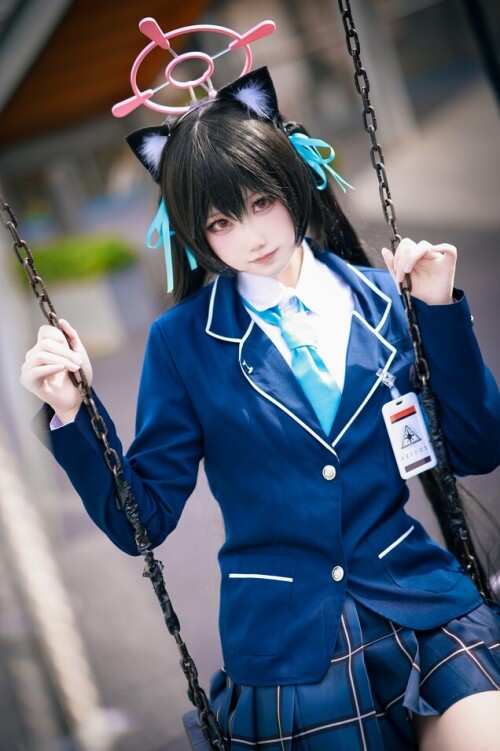 lunana - 黑见芹香 预览展示图 4