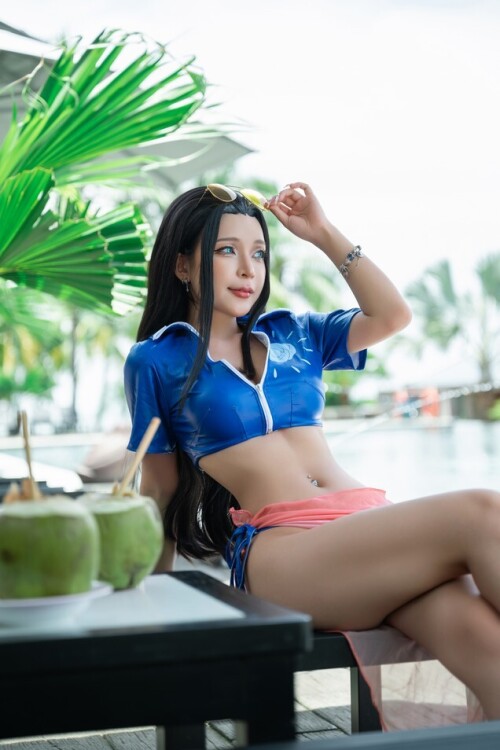 Umeko J - Nico Robin One Piece 预览展示图 2