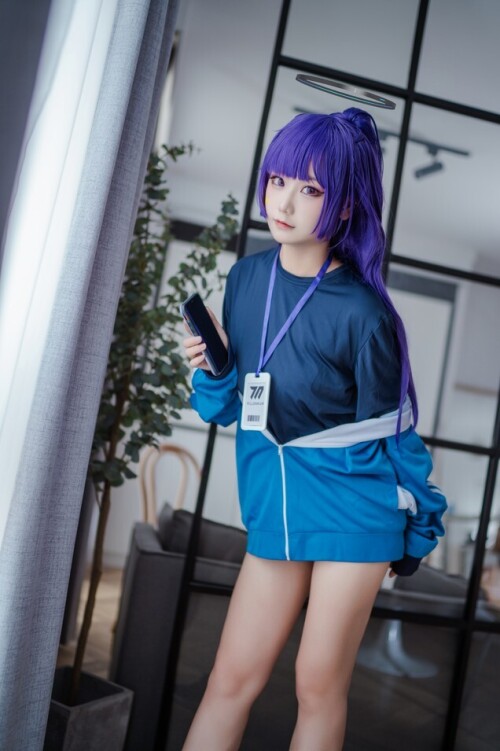 lunana - 早濑优香 体操服 预览展示图 3