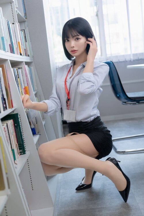米倉みゆ - 米倉みゆ新刊写真集 DL版【GLOSS】 预览展示图 5