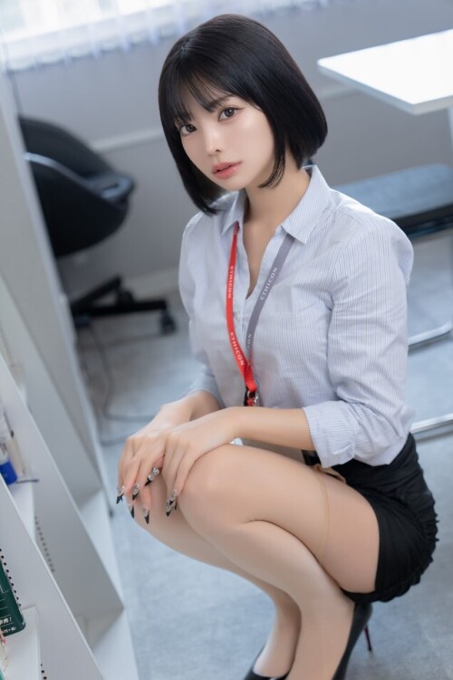 米倉みゆ - 米倉みゆ新刊写真集 DL版【GLOSS】 预览展示图 4