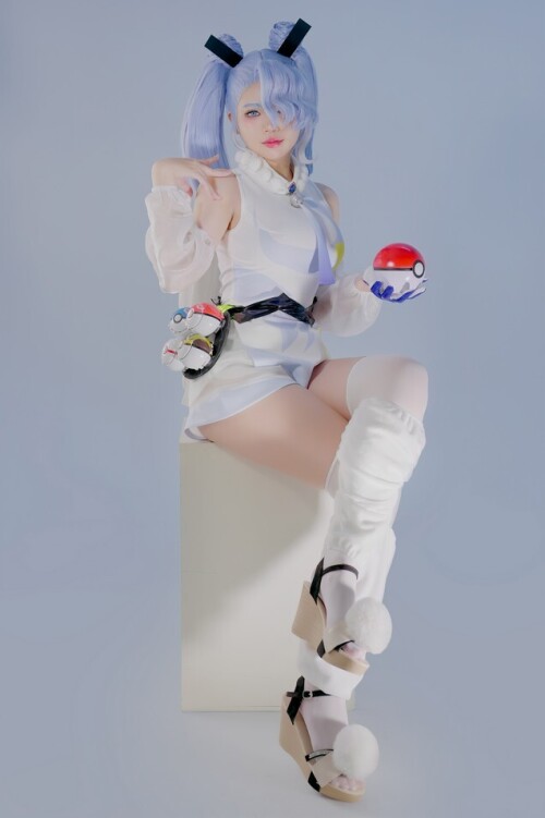 ZinieQ - Miku Flying Pokemon 预览展示图 3