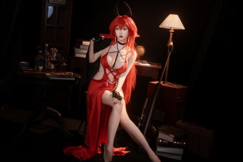 面饼仙儿 - Nikke 小红帽礼服 预览展示图 3