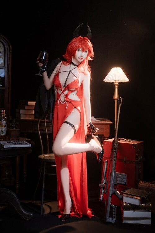 面饼仙儿 - Nikke 小红帽礼服 预览展示图 6