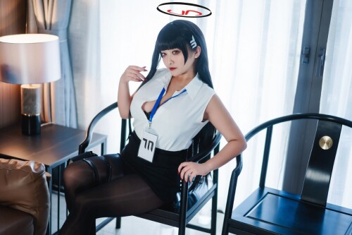 洛璃 LoLiSAMA - 蔚蓝档案 莉音 预览展示图 2