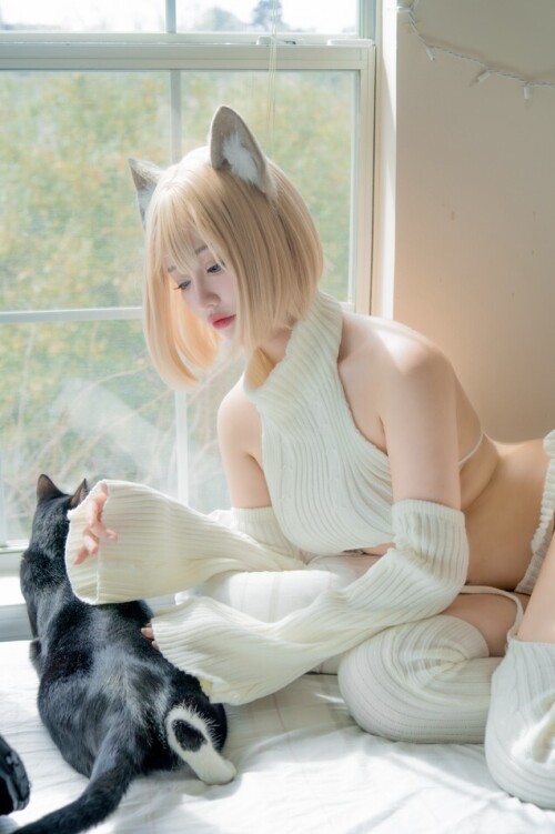 狐洛洛子 - 24年03月限定 慵懒白猫 预览展示图 6