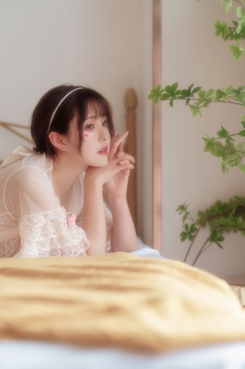 Natsuko夏夏子 - 雏菊 预览展示图 4