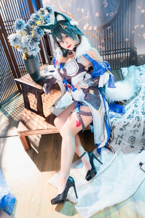 洛璃 LoLiSAMA - 驭空 预览展示图 6