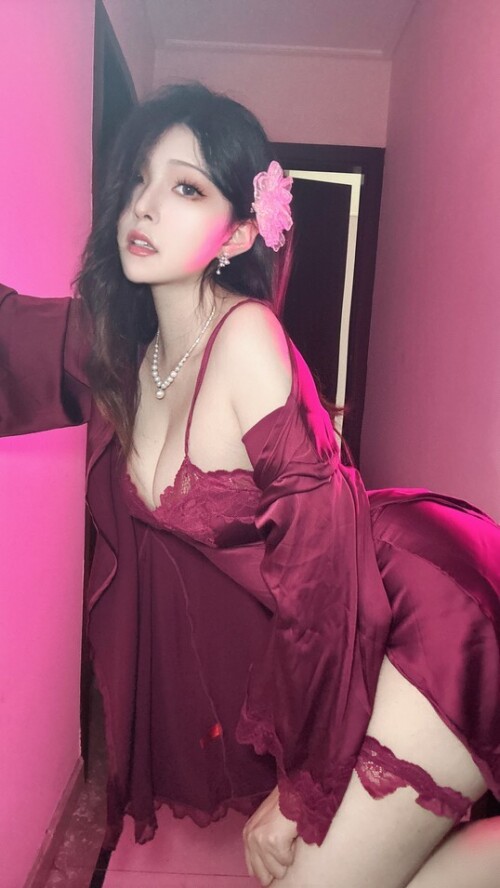 Natsuko夏夏子 - 紫罗兰 预览展示图 3