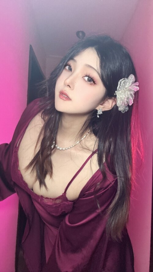 Natsuko夏夏子 - 紫罗兰 预览展示图 2