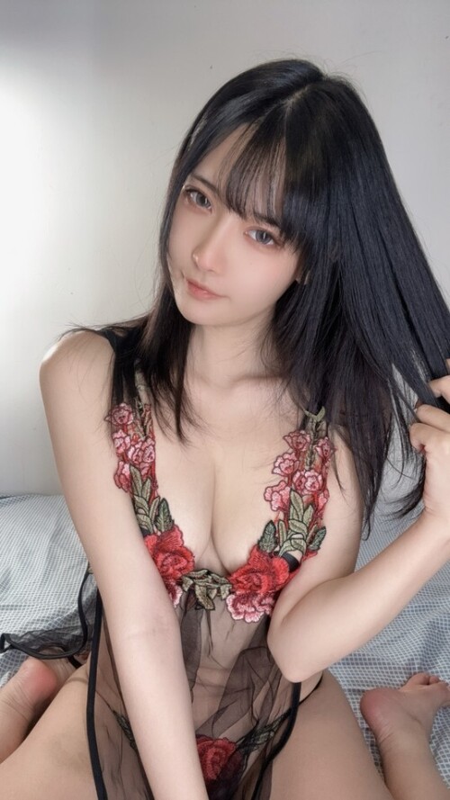 糖果果Candy - 舰长图 红花 预览展示图 1