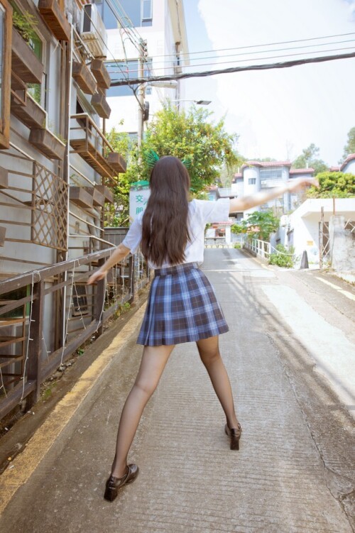 不呆猫 - 泳衣jk学妹 预览展示图 3