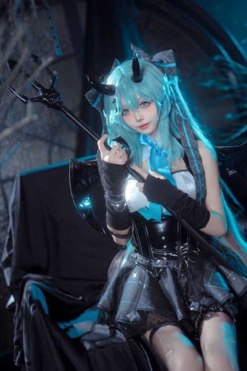 艾西Aiwest - 初音小恶魔 预览展示图 7