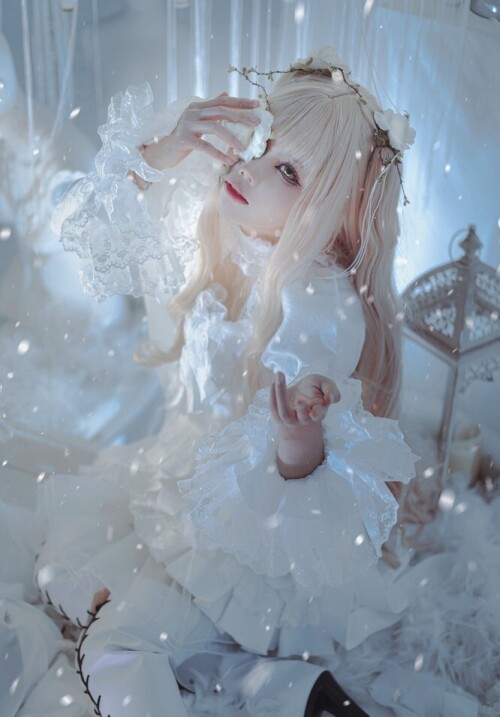 墨色的团子_墨舒 – 雪华绮晶 [17P-79.9MB]