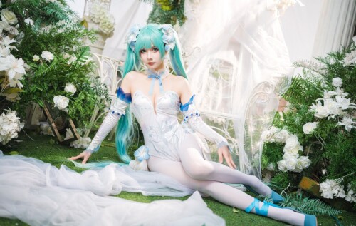 挽希 - miku 粉蝶花精灵 预览展示图 4