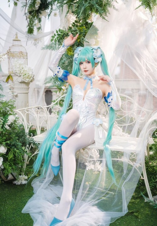 挽希 - miku 粉蝶花精灵 预览展示图 2