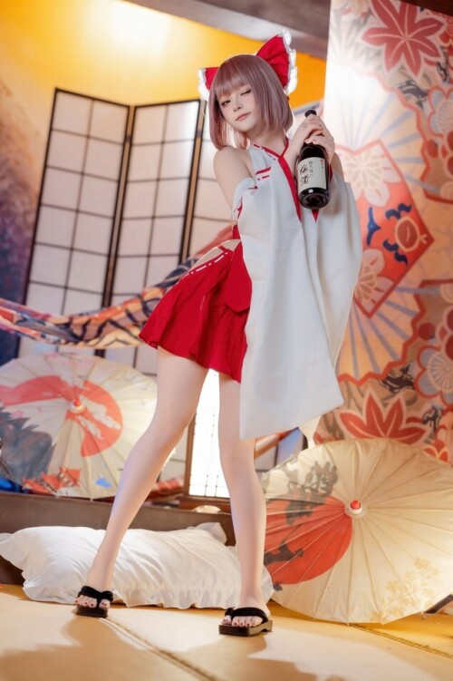 屿鱼 - 兼职巫女 预览展示图 4