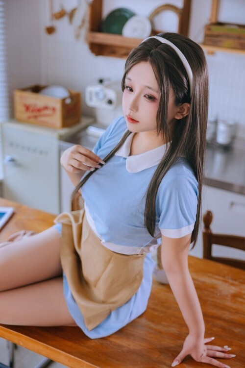 日奈娇 (樱井小莜) - 蛋糕售卖员 预览展示图 6