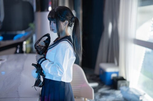 蠢沫沫 - 学妹的兼职 预览展示图 1